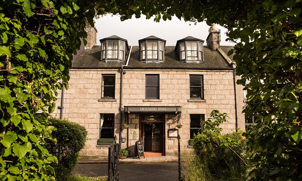 Balmoral Arms Hotel Ballater Exterior foto